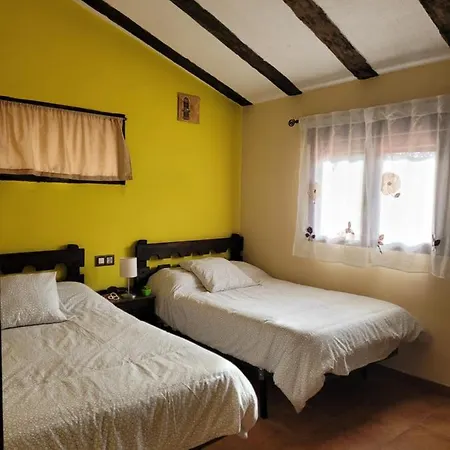 El Cerro Y El Cerezo Holiday home Navaconcejo