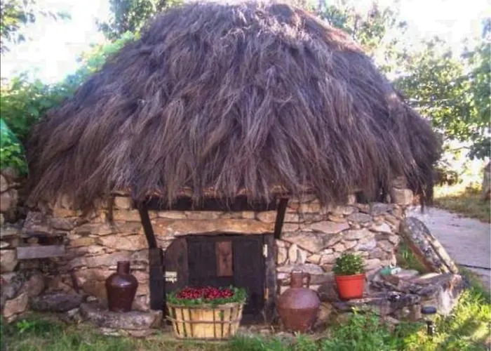 El Cerro Y El Cerezo Navaconcejo